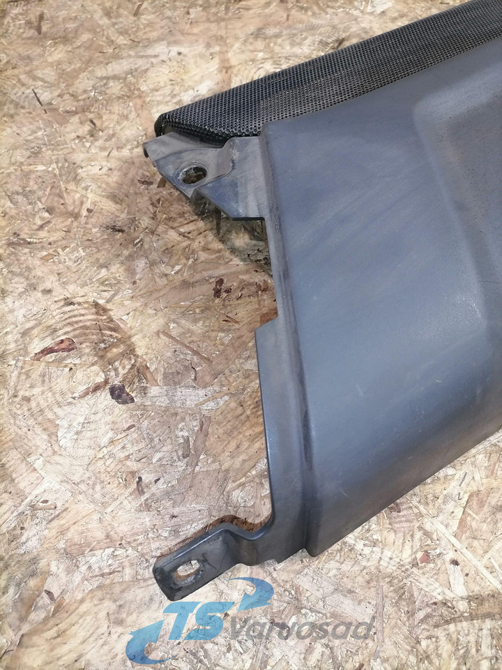 Scania Front bumper cover plastic 1865181 - Aerodinâmica/ Aerofólio de Caminhão: foto 3 Scania Front bumper cover plastic 1865181 - Aerodinâmica/ Aerofólio de Caminhão: foto 3