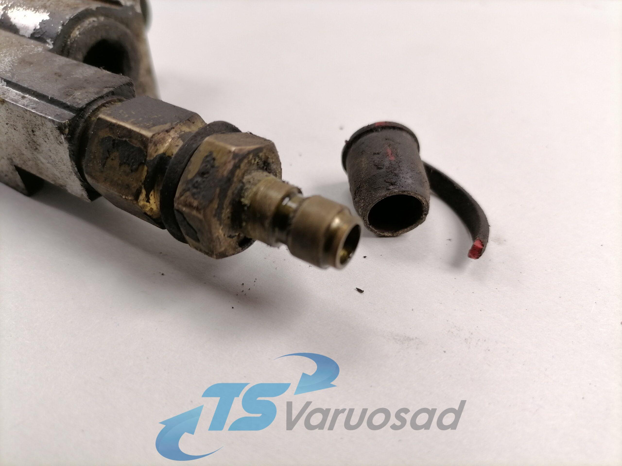 Scania Fuel mainfold 1864753 - Fornecimento de combustível de Caminhão: foto 3 Scania Fuel mainfold 1864753 - Fornecimento de combustível de Caminhão: foto 3