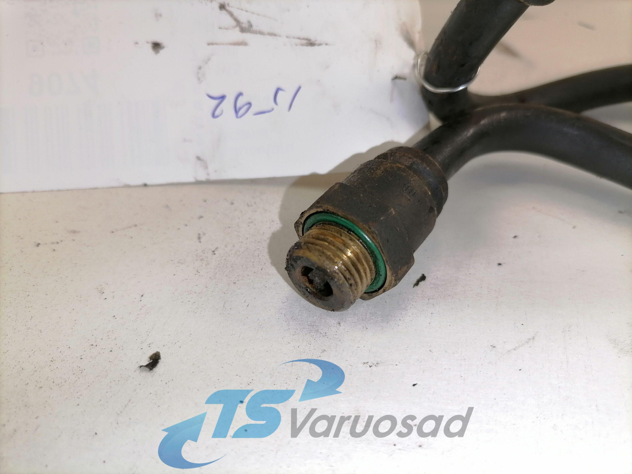 Scania Fuel pipe 1733241 - Fornecimento de combustível de Caminhão: foto 2 Scania Fuel pipe 1733241 - Fornecimento de combustível de Caminhão: foto 2