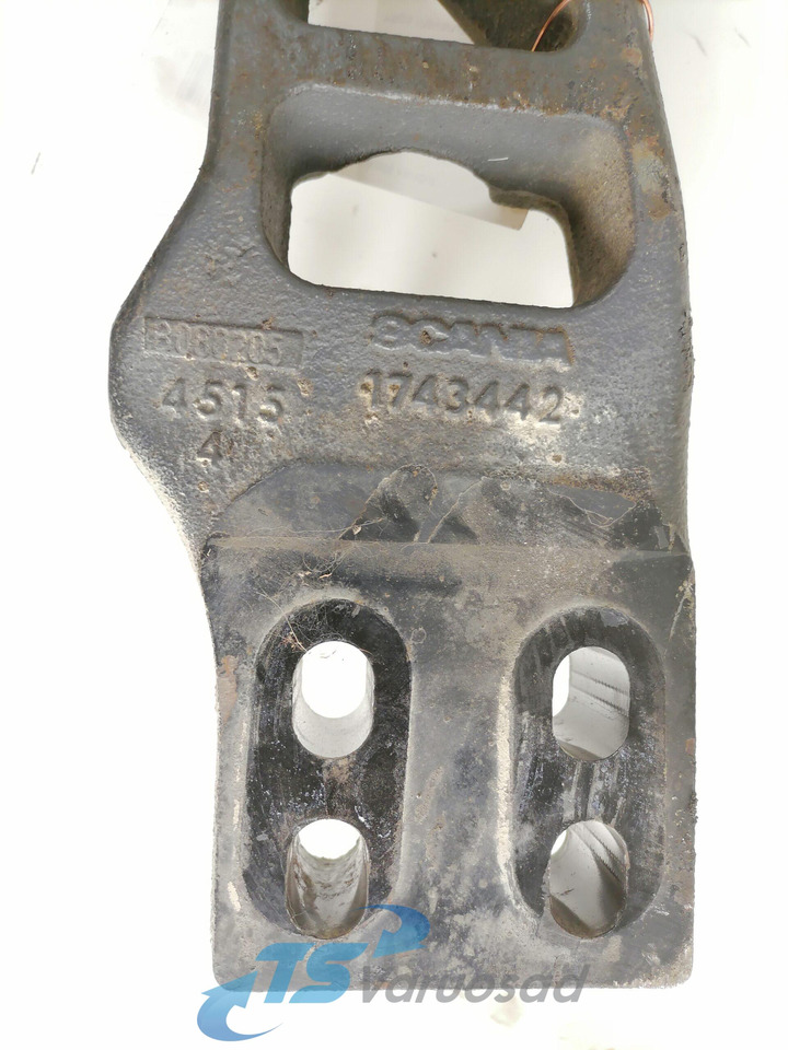 Scania Gearbox bracket 1743442 - Caixas de velocidade e peças de Caminhão: foto 2 Scania Gearbox bracket 1743442 - Caixas de velocidade e peças de Caminhão: foto 2