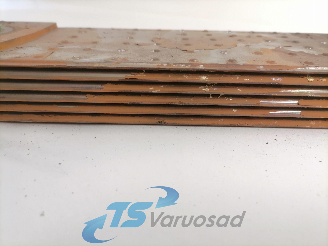 Scania Gerabox oil cooler 1753112 - Caixas de velocidade e peças de Caminhão: foto 4 Scania Gerabox oil cooler 1753112 - Caixas de velocidade e peças de Caminhão: foto 4