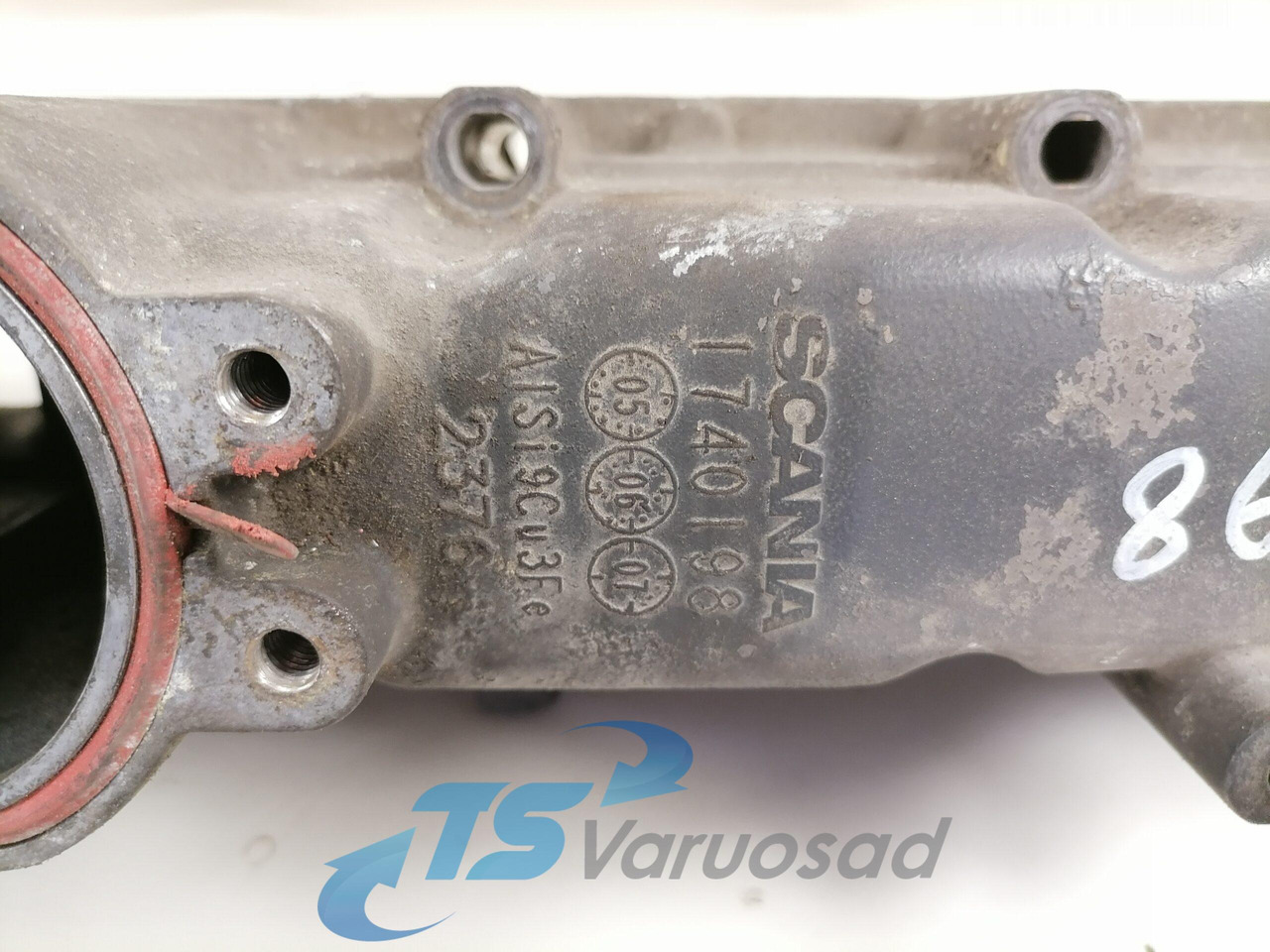 Scania Intake mainfold 1740198 - Coletor de admissão de Caminhão: foto 4 Scania Intake mainfold 1740198 - Coletor de admissão de Caminhão: foto 4