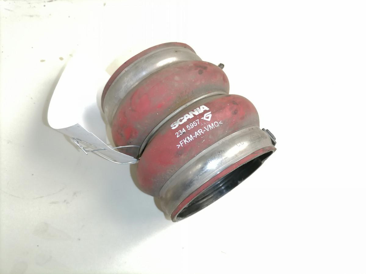 Scania Intercooleri lõdvik 2345957 - Intercooler de Caminhão: foto 2 Scania Intercooleri lõdvik 2345957 - Intercooler de Caminhão: foto 2