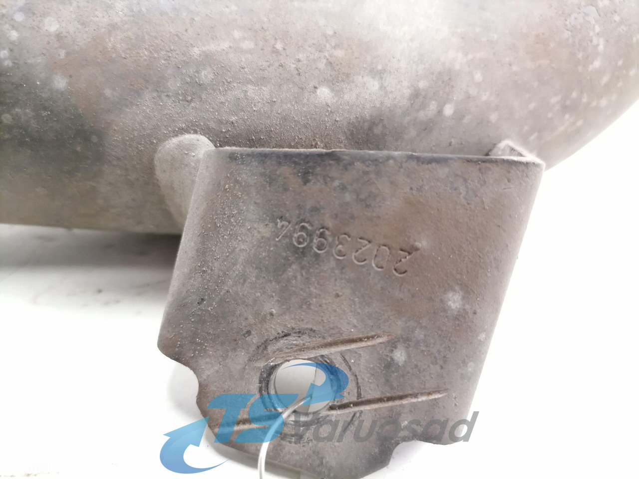Scania Jahutusvedeliku toru, retarder 2023994 - Sistema de arrefecimento de Caminhão: foto 2 Scania Jahutusvedeliku toru, retarder 2023994 - Sistema de arrefecimento de Caminhão: foto 2