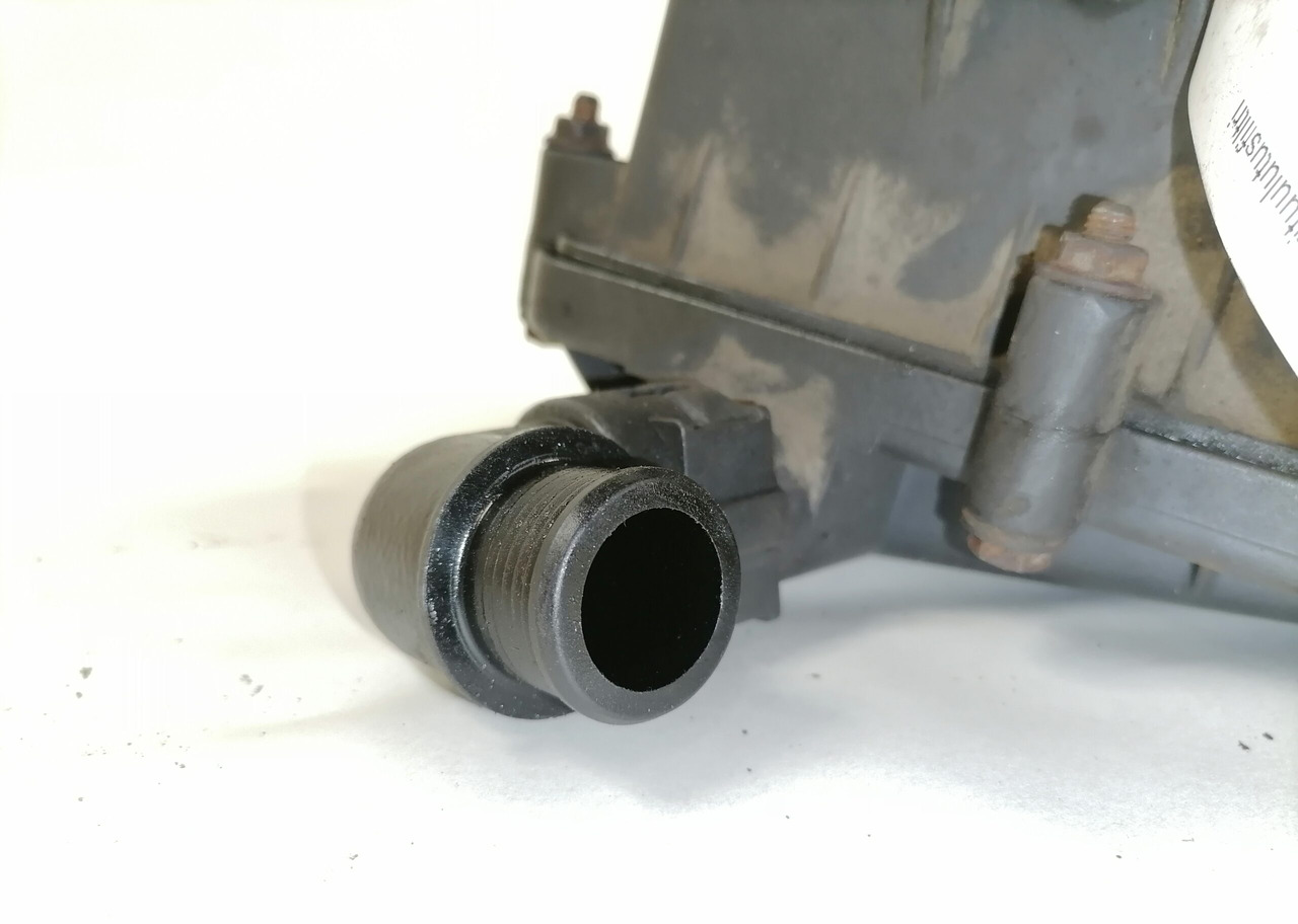 Scania Karterituulutusfiltri korpus 1543778 - Cárter de Caminhão: foto 2 Scania Karterituulutusfiltri korpus 1543778 - Cárter de Caminhão: foto 2