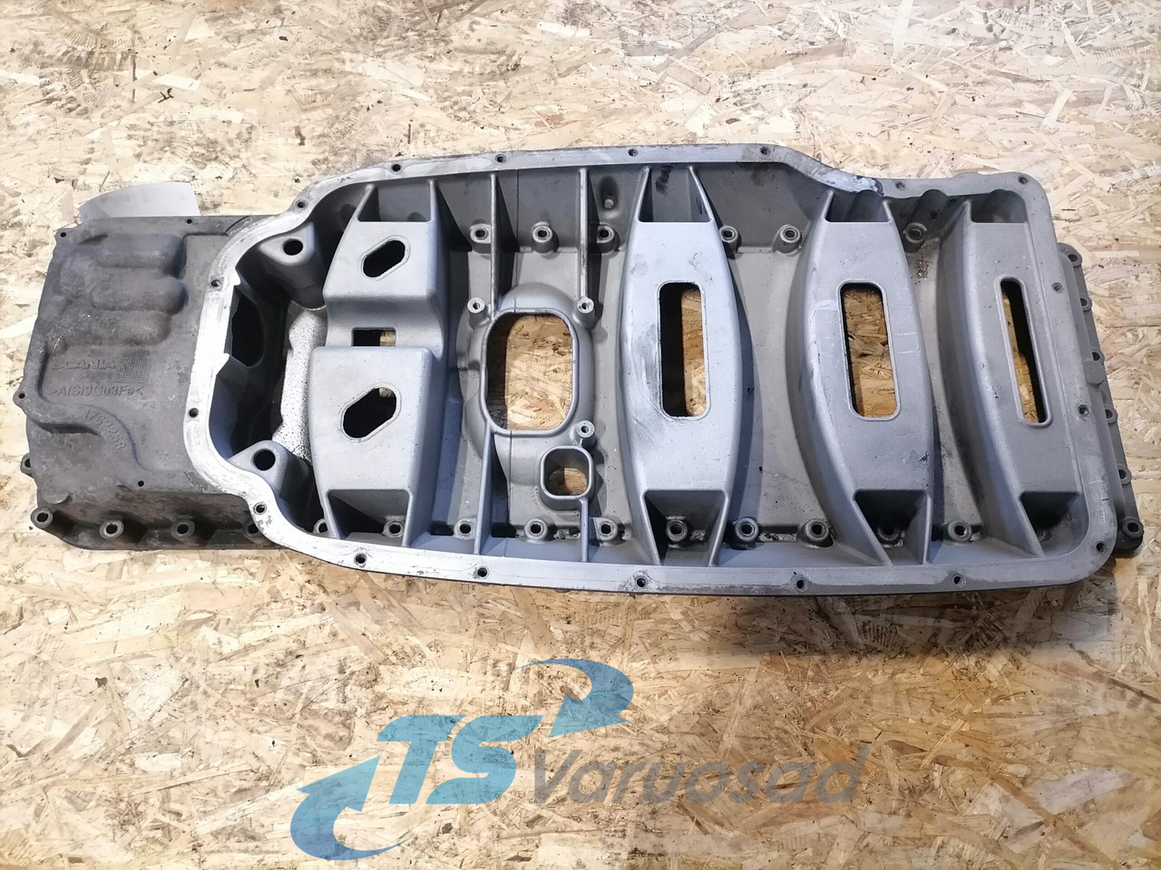 Scania Ladder frame 1762258 - Cárter de óleo de Caminhão: foto 3 Scania Ladder frame 1762258 - Cárter de óleo de Caminhão: foto 3