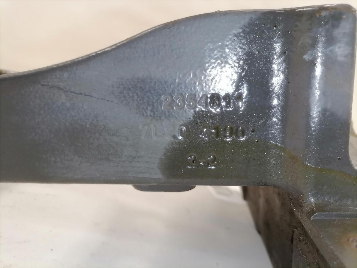 Scania Leaf spring bracket 2929550 - Suspensão de Caminhão: foto 5 Scania Leaf spring bracket 2929550 - Suspensão de Caminhão: foto 5