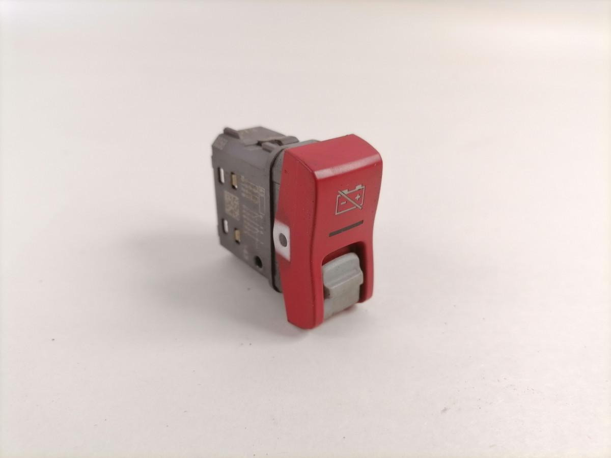 Scania Lüliti 2444522 - Cabine de Caminhão: foto 2 Scania Lüliti 2444522 - Cabine de Caminhão: foto 2