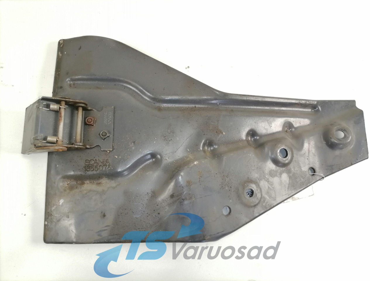 Scania Mudguard bracket 1355075 - Peça universal de Caminhão: foto 2 Scania Mudguard bracket 1355075 - Peça universal de Caminhão: foto 2