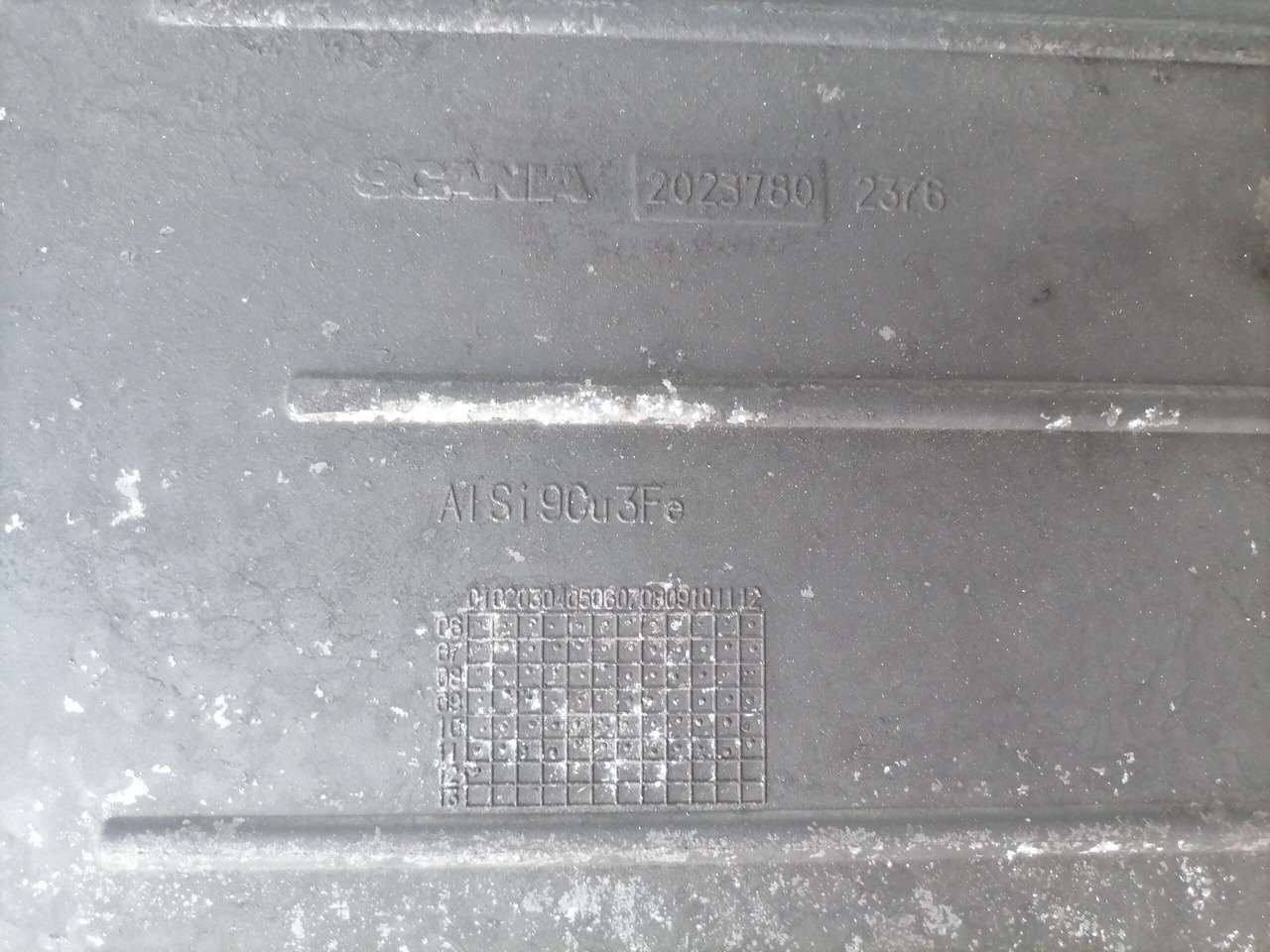 Scania Oil sump 2023780 - Cárter de óleo de Caminhão: foto 3 Scania Oil sump 2023780 - Cárter de óleo de Caminhão: foto 3