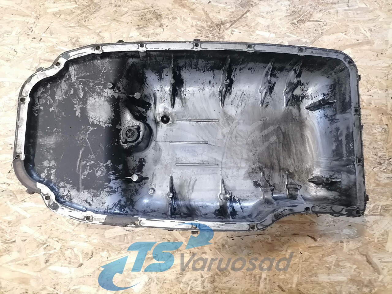 Scania Oil sump 2023780 - Cárter de óleo de Caminhão: foto 3 Scania Oil sump 2023780 - Cárter de óleo de Caminhão: foto 3