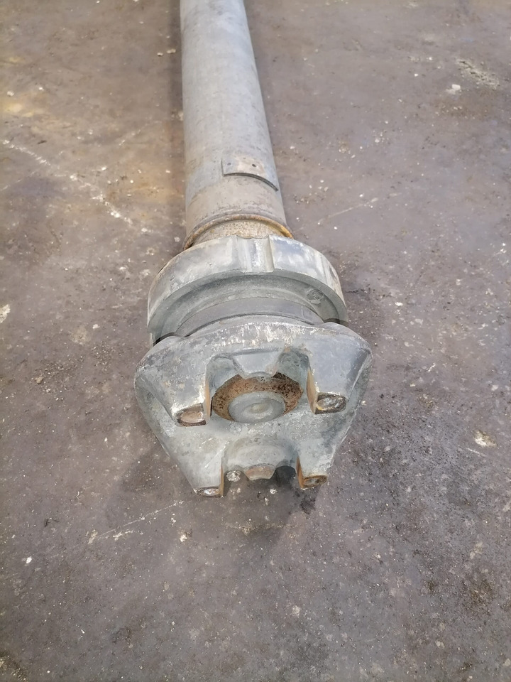 Scania Propeller shaft 1758416 - Veio de transmissão de Caminhão: foto 3 Scania Propeller shaft 1758416 - Veio de transmissão de Caminhão: foto 3
