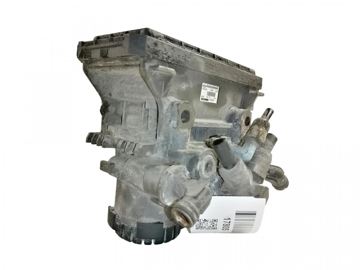Scania Rear axel brake pressure control valve 1879280 - Válvula de freio de Caminhão: foto 2 Scania Rear axel brake pressure control valve 1879280 - Válvula de freio de Caminhão: foto 2