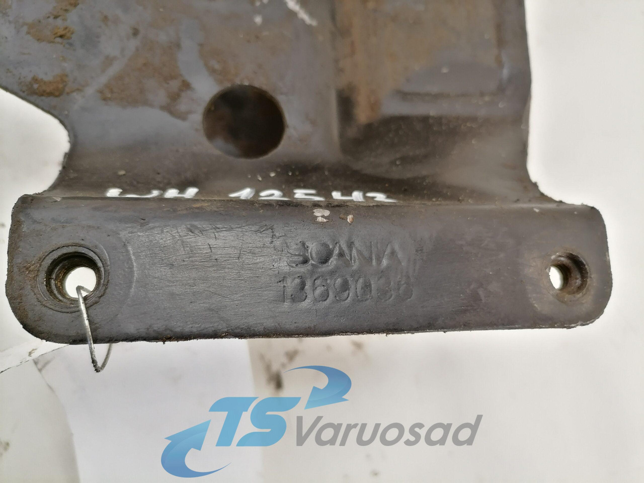 Scania Roolisüsteemi õlimahuti kandur 1369036 - Mangueira de direção de Caminhão: foto 3 Scania Roolisüsteemi õlimahuti kandur 1369036 - Mangueira de direção de Caminhão: foto 3