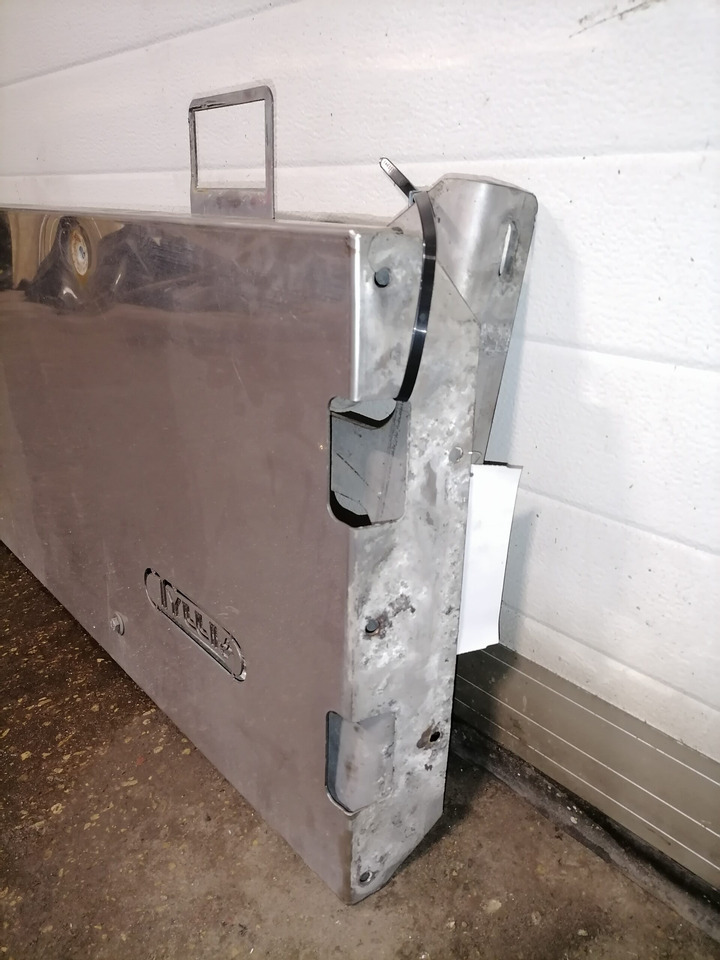 Scania Scania akukasti esine kate - - Aerodinâmica/ Aerofólio de Caminhão: foto 3 Scania Scania akukasti esine kate - - Aerodinâmica/ Aerofólio de Caminhão: foto 3