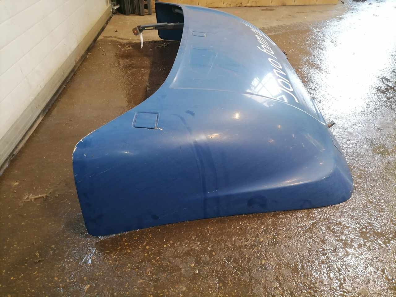 Scania Scania cab wind deflector, roof 1757973 - Aerodinâmica/ Aerofólio de Caminhão: foto 4 Scania Scania cab wind deflector, roof 1757973 - Aerodinâmica/ Aerofólio de Caminhão: foto 4