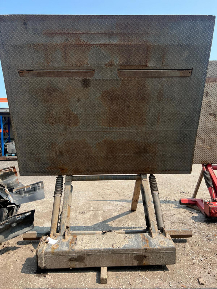 Scania Tagaluuktõstuk, ZEPRO BZ20-152S BZ20152S - Peça universal de Caminhão: foto 1 Scania Tagaluuktõstuk, ZEPRO BZ20-152S BZ20152S - Peça universal de Caminhão: foto 1