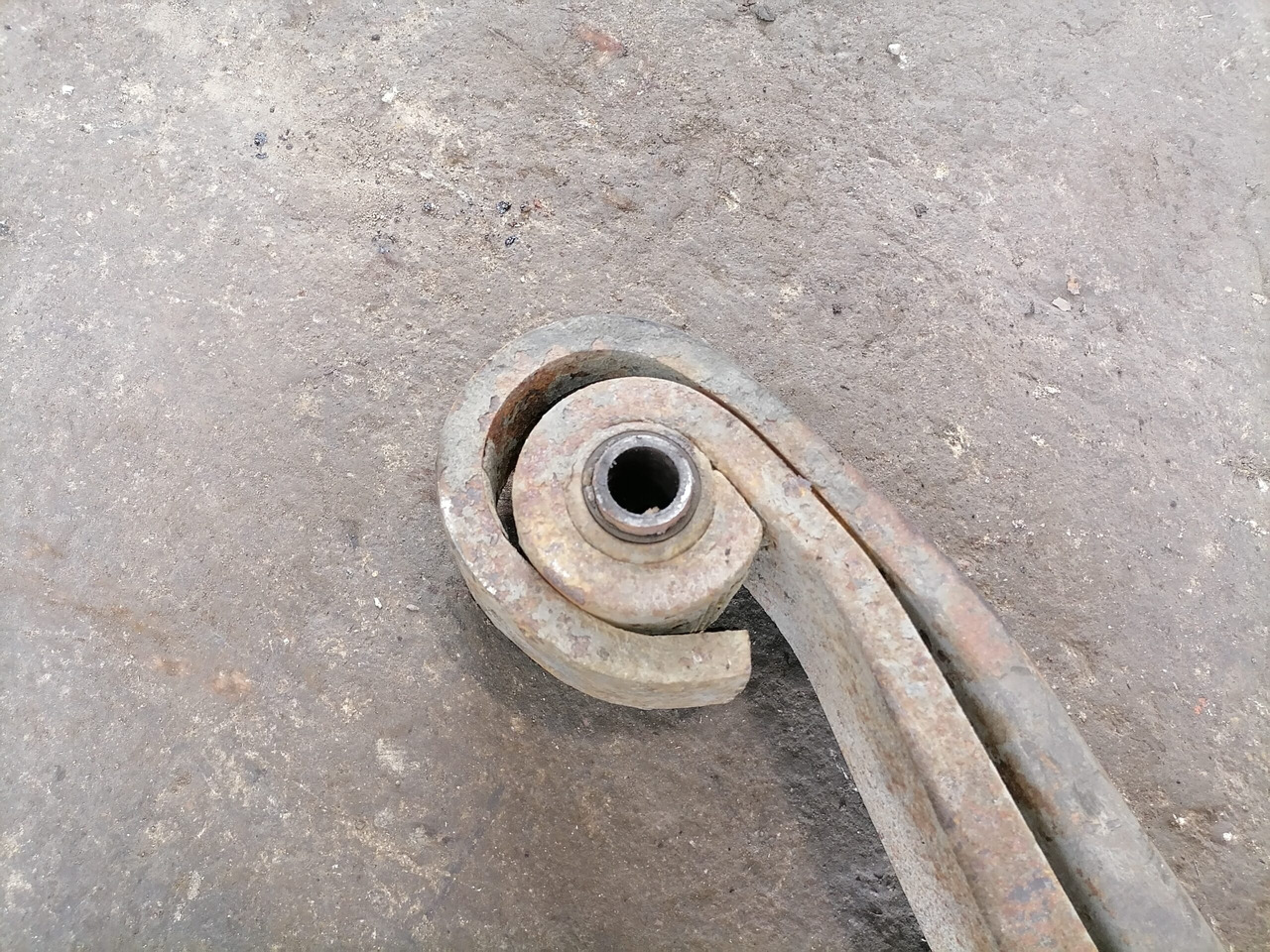 Scania Vedrupakk, vasak 1425509 - Suspensão de molas/ Suspensão de lâminas de Caminhão: foto 3 Scania Vedrupakk, vasak 1425509 - Suspensão de molas/ Suspensão de lâminas de Caminhão: foto 3
