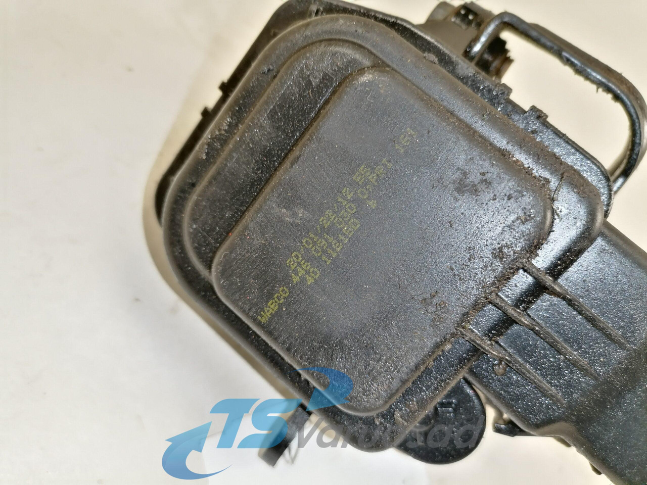 Scania Water valve 4460910300 - Aquecimento/ Ventilação de Caminhão: foto 2 Scania Water valve 4460910300 - Aquecimento/ Ventilação de Caminhão: foto 2