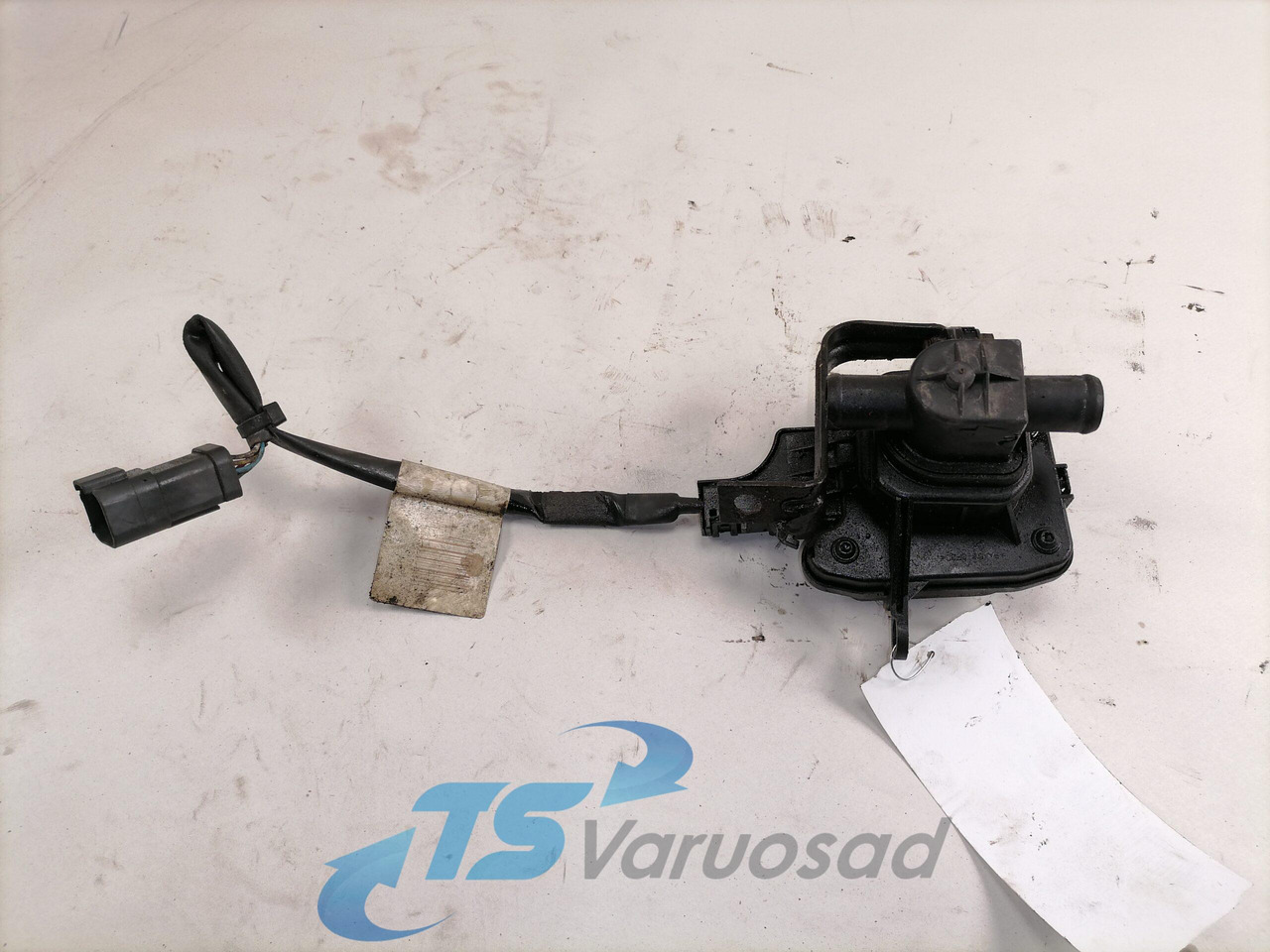 Scania Water valve 4460910300 - Aquecimento/ Ventilação de Caminhão: foto 3 Scania Water valve 4460910300 - Aquecimento/ Ventilação de Caminhão: foto 3