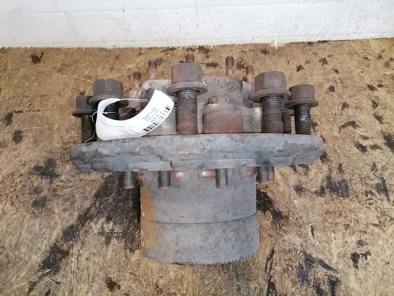 Scania Wheel hub 1382884 - Cubo de roda de Caminhão: foto 3 Scania Wheel hub 1382884 - Cubo de roda de Caminhão: foto 3