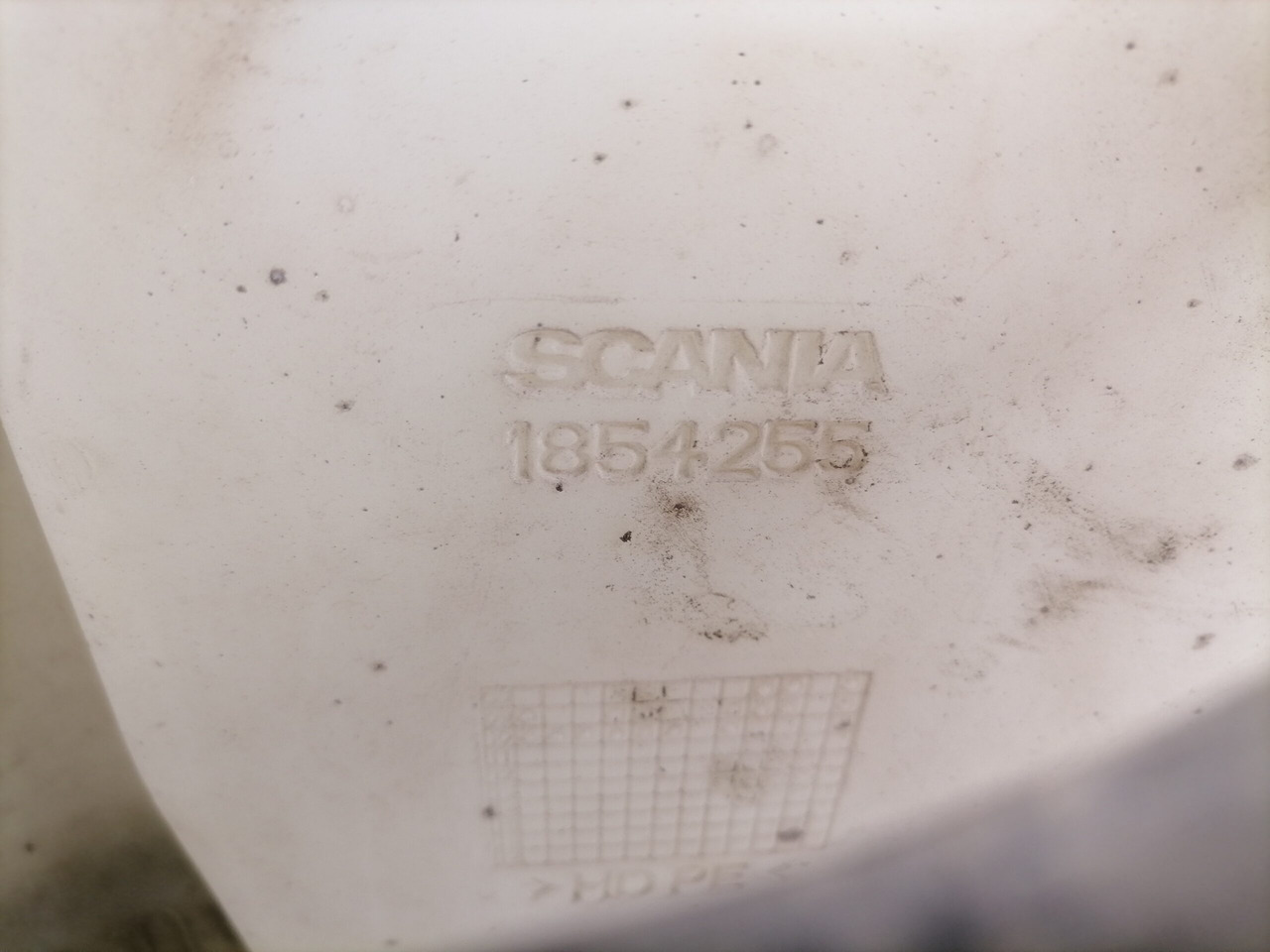 Scania Windscreen washer fluid tank 1854255 - Limpador de pára-brisa de Caminhão: foto 2 Scania Windscreen washer fluid tank 1854255 - Limpador de pára-brisa de Caminhão: foto 2