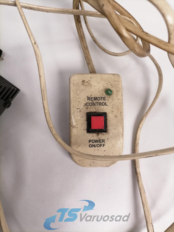 Universaalne Voltage converter A1700W24V - Sistema elétrico de Caminhão: foto 3 Universaalne Voltage converter A1700W24V - Sistema elétrico de Caminhão: foto 3