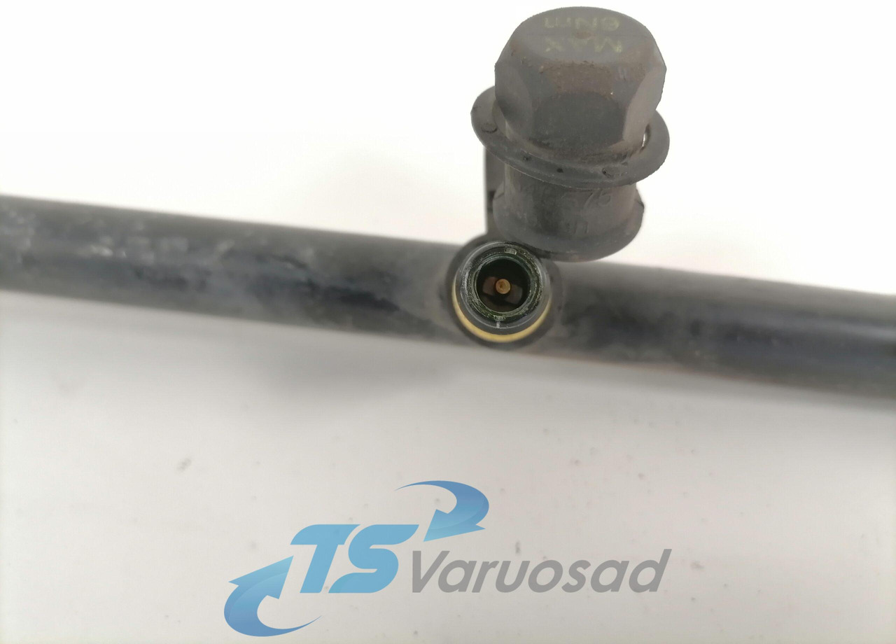 Volvo A/C pipe 20498305 - Aquecimento/ Ventilação de Caminhão: foto 4 Volvo A/C pipe 20498305 - Aquecimento/ Ventilação de Caminhão: foto 4