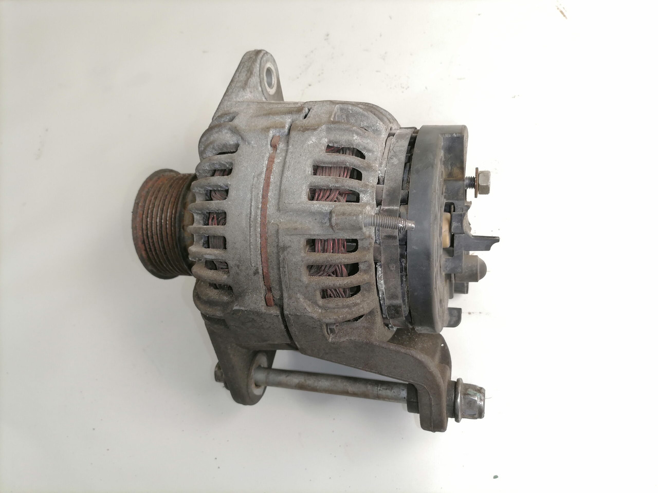 Alternador de Caminhão Volvo Alternator 22218393: foto 6