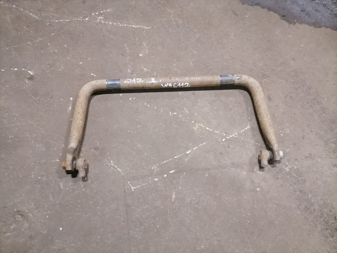 Volvo Anti-roll bar 21176258 - Barra estabilizadora de Caminhão: foto 1 Volvo Anti-roll bar 21176258 - Barra estabilizadora de Caminhão: foto 1