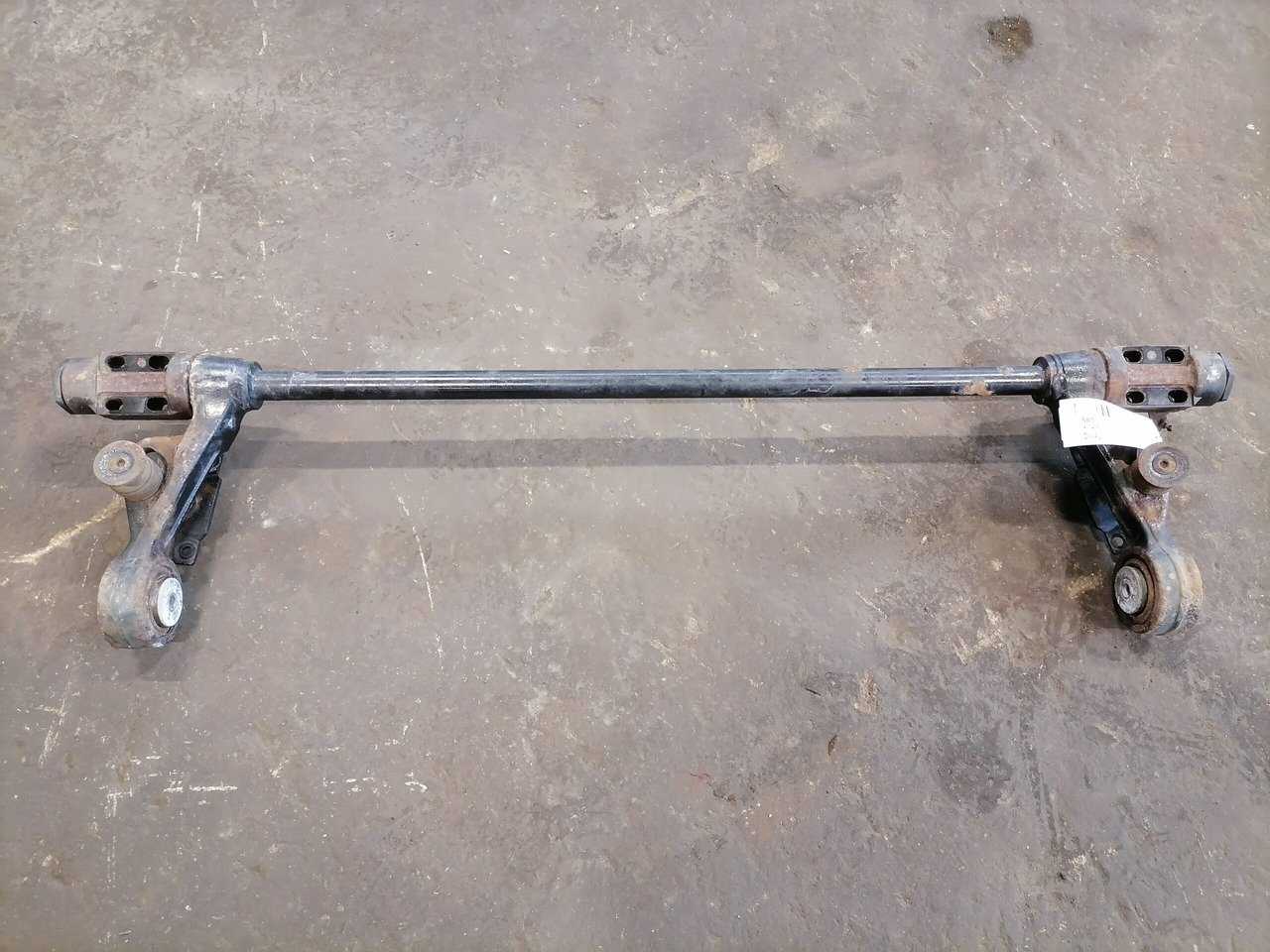 Volvo Anti-roll bar 3198853 - Suspensão da cabina de Caminhão: foto 2 Volvo Anti-roll bar 3198853 - Suspensão da cabina de Caminhão: foto 2