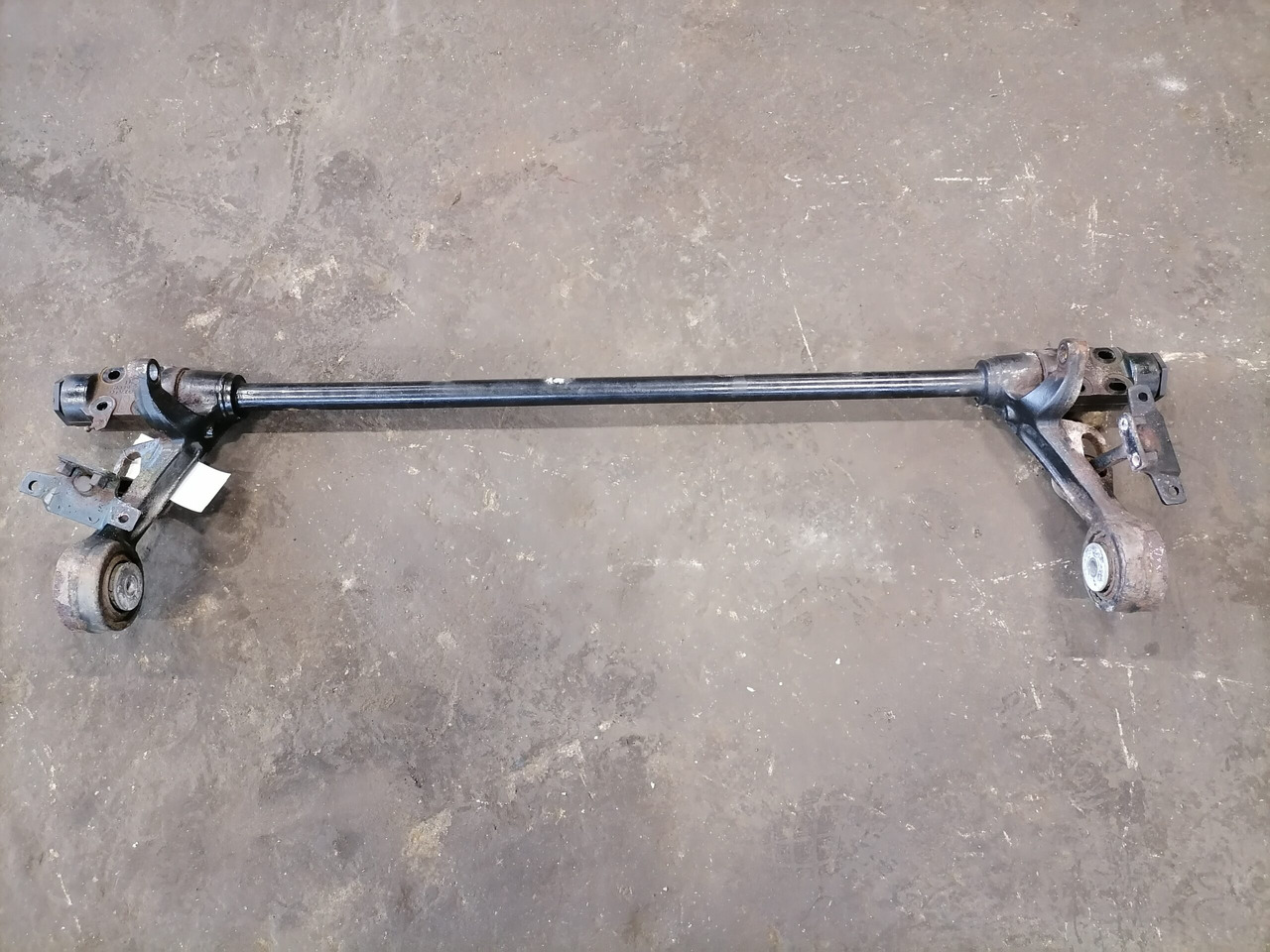 Volvo Anti-roll bar 3198853 - Suspensão da cabina de Caminhão: foto 3 Volvo Anti-roll bar 3198853 - Suspensão da cabina de Caminhão: foto 3