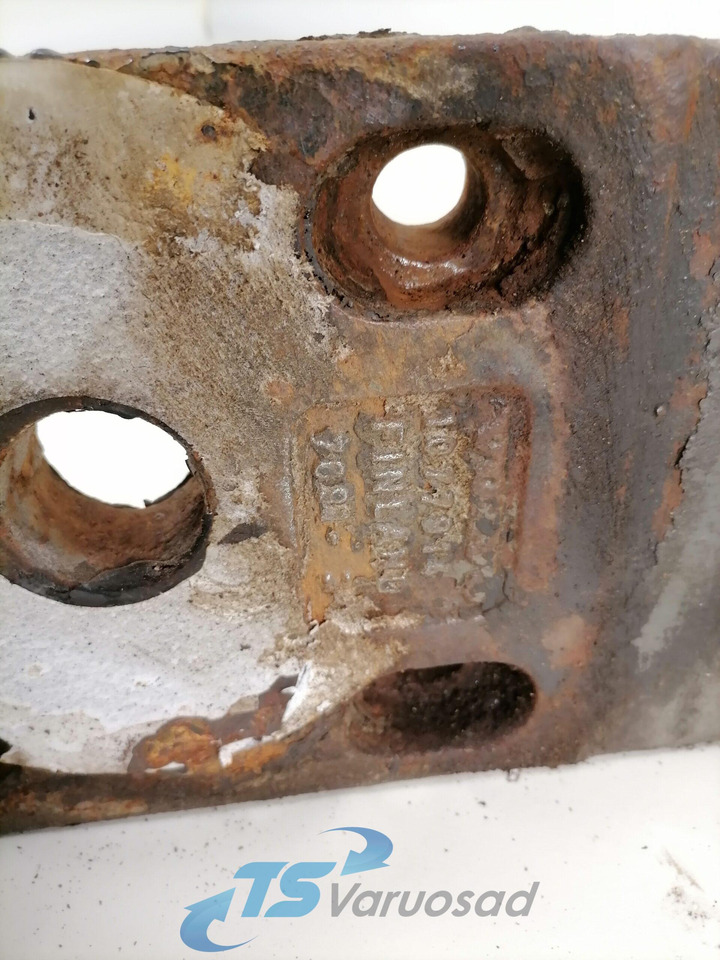 Volvo Bracket 1077914 - Suspensão de Caminhão: foto 2 Volvo Bracket 1077914 - Suspensão de Caminhão: foto 2