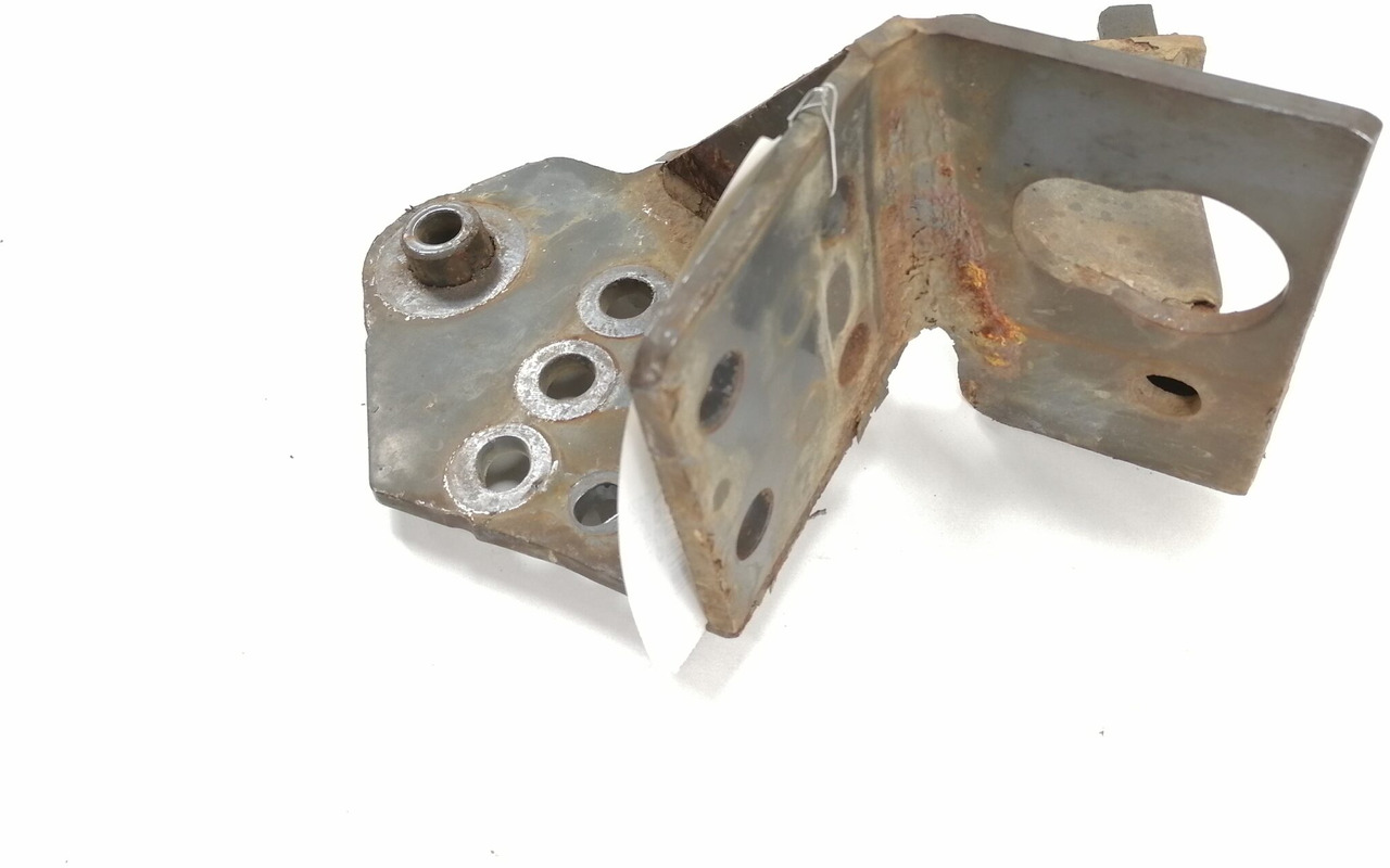 Volvo Bumper bracket 20499243 - Para-choque de Caminhão: foto 3 Volvo Bumper bracket 20499243 - Para-choque de Caminhão: foto 3