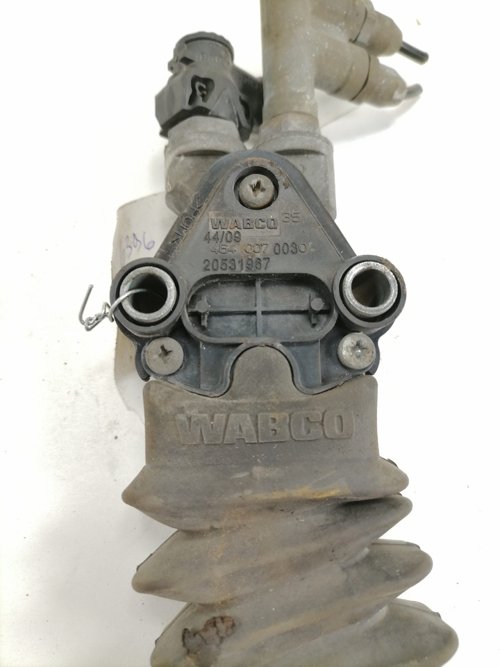 Volvo Cab suspension control valve 20531967 - Suspensão da cabina de Caminhão: foto 2 Volvo Cab suspension control valve 20531967 - Suspensão da cabina de Caminhão: foto 2