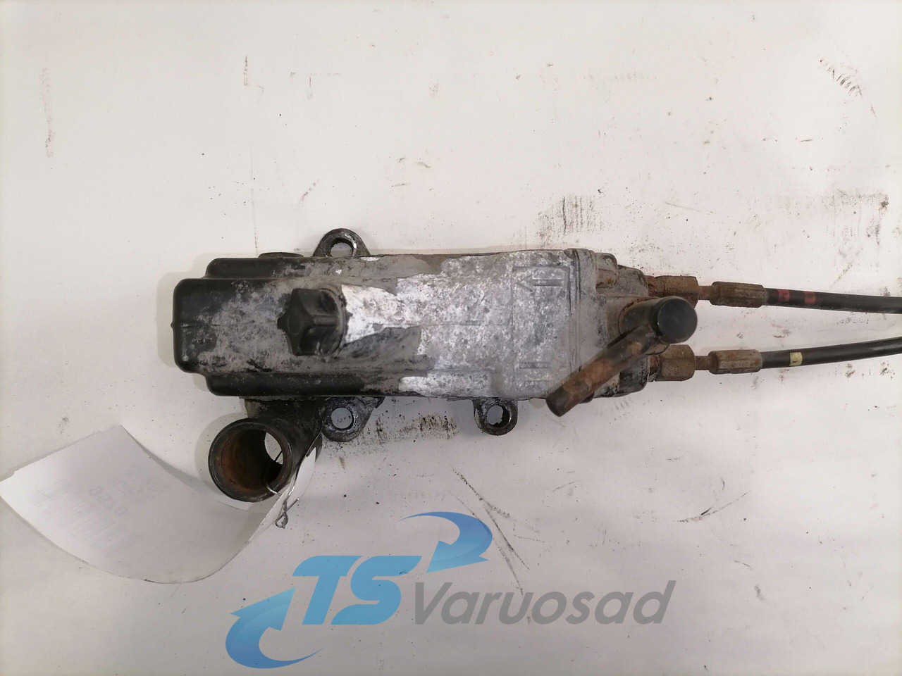 Volvo Cab tilting pump 20711127 - Suspensão da cabina de Caminhão: foto 2 Volvo Cab tilting pump 20711127 - Suspensão da cabina de Caminhão: foto 2