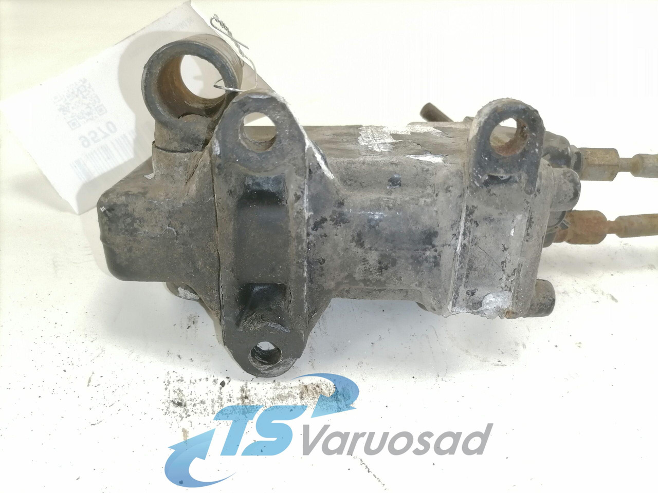 Volvo Cab tilting pump 20711127 - Suspensão da cabina de Caminhão: foto 3 Volvo Cab tilting pump 20711127 - Suspensão da cabina de Caminhão: foto 3