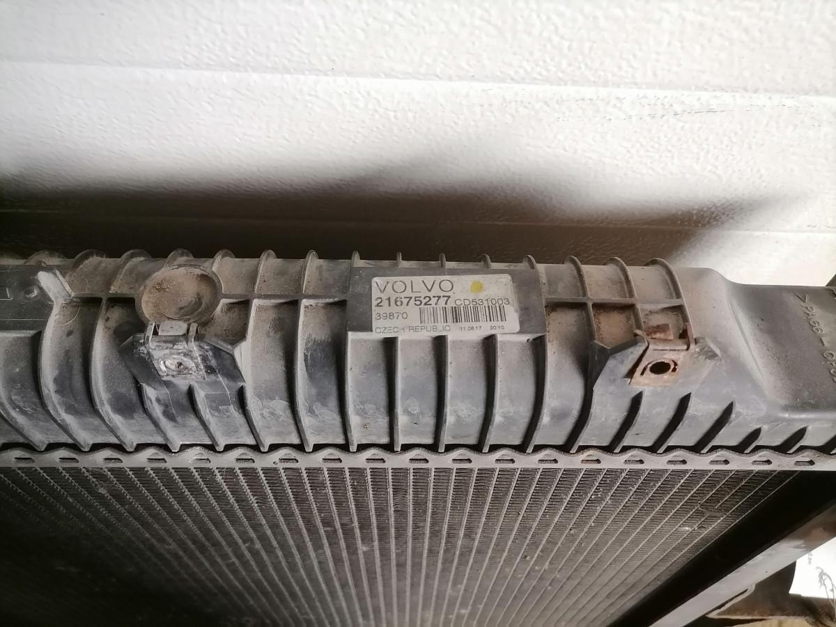 Volvo Cooling radiator 21675277 - Radiador de Caminhão: foto 4 Volvo Cooling radiator 21675277 - Radiador de Caminhão: foto 4