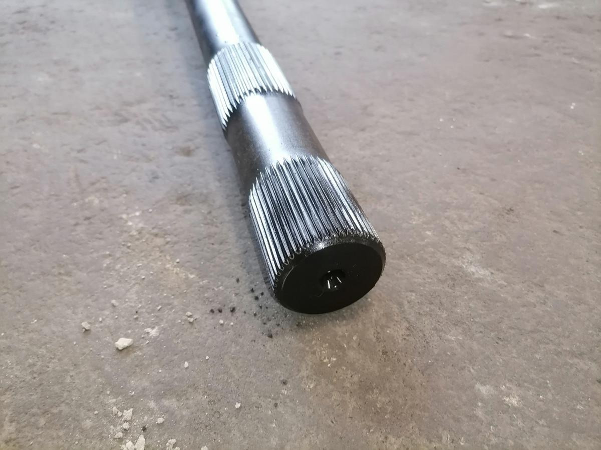 Volvo Drive shaft 20734793 - Eixo cardan de Caminhão: foto 3 Volvo Drive shaft 20734793 - Eixo cardan de Caminhão: foto 3