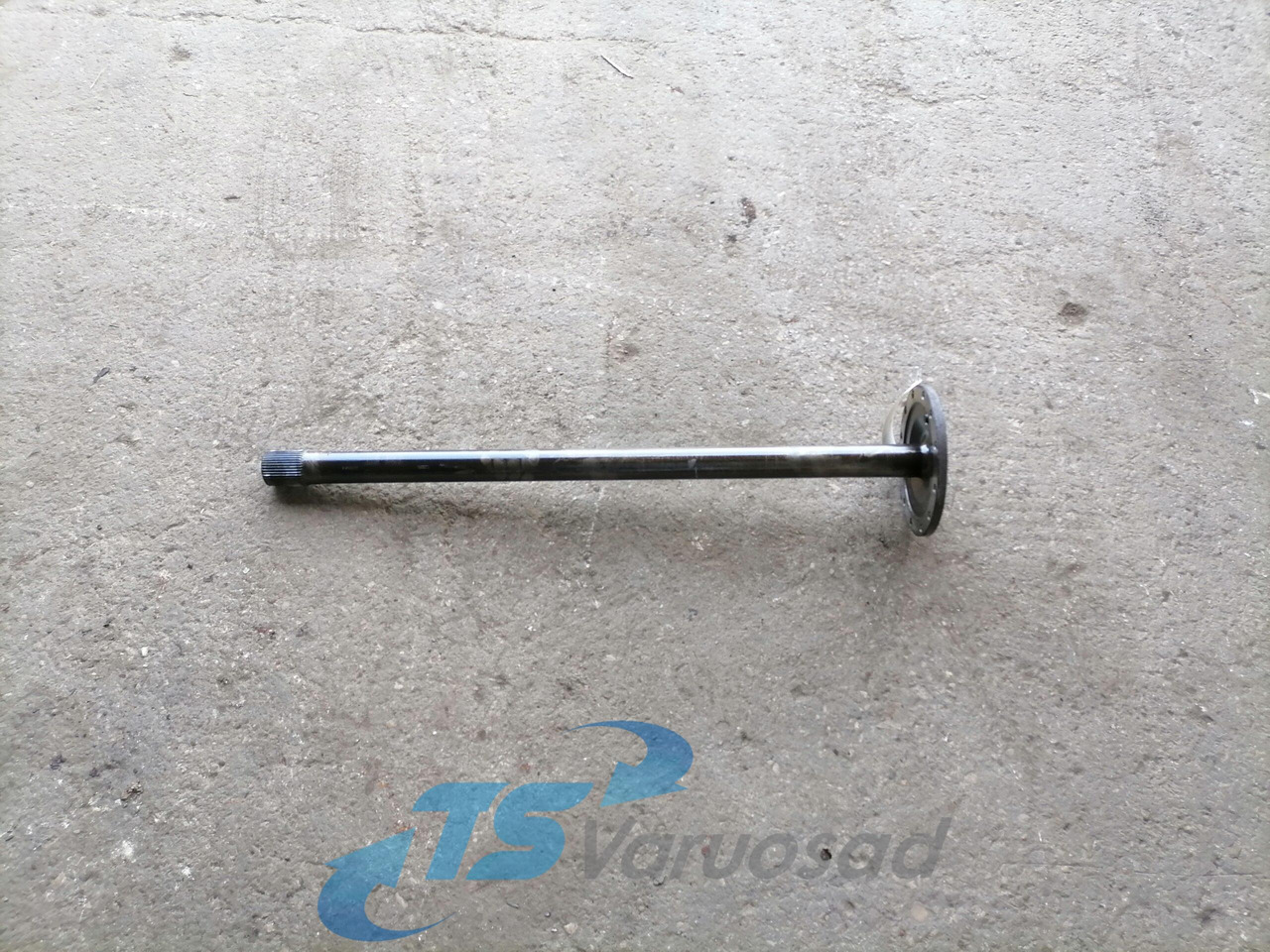 Volvo Drive shaft 20815243 - Eixo cardan de Caminhão: foto 1 Volvo Drive shaft 20815243 - Eixo cardan de Caminhão: foto 1