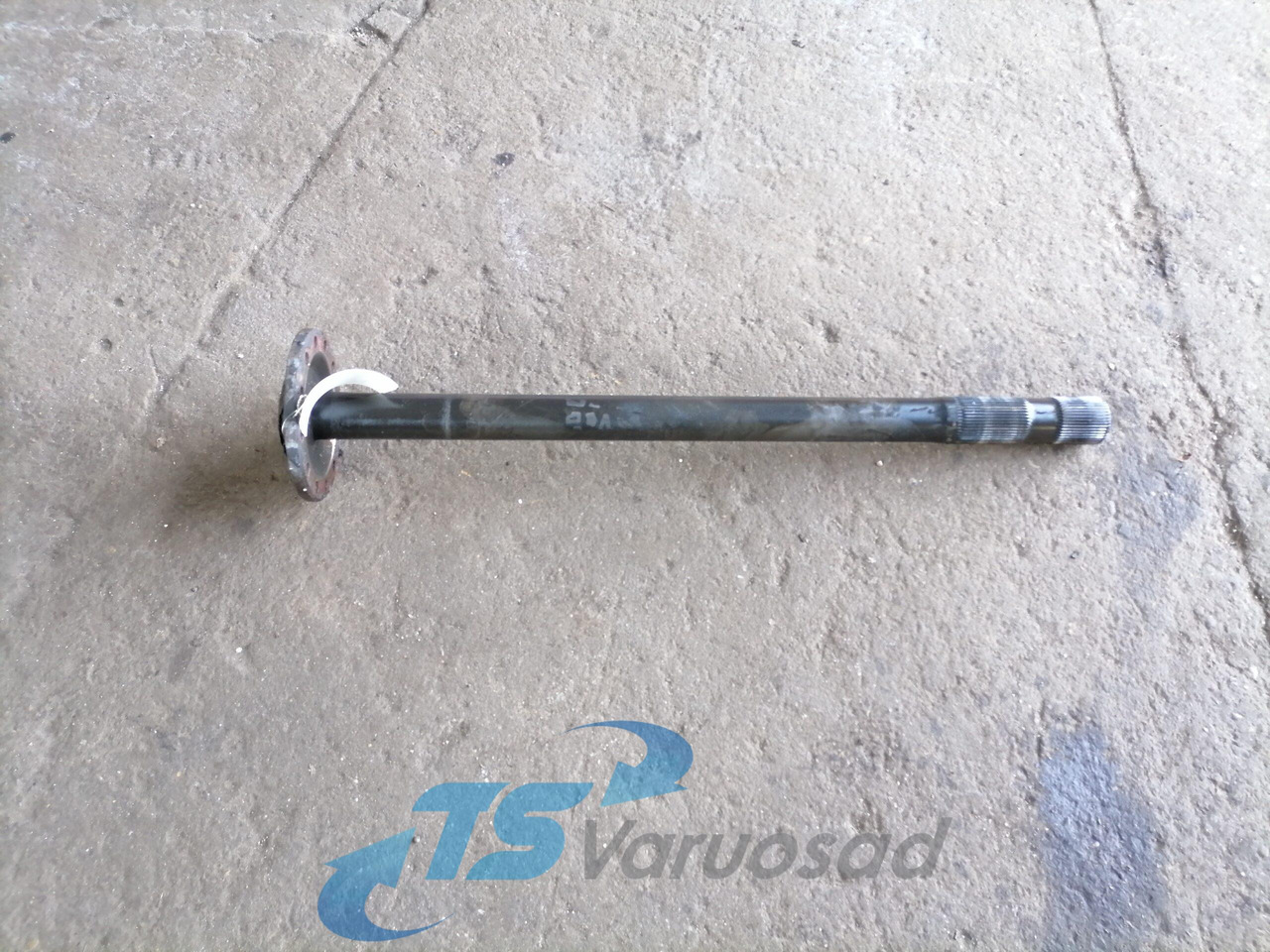 Volvo Drive shaft 20836831 - Eixo cardan de Caminhão: foto 1 Volvo Drive shaft 20836831 - Eixo cardan de Caminhão: foto 1