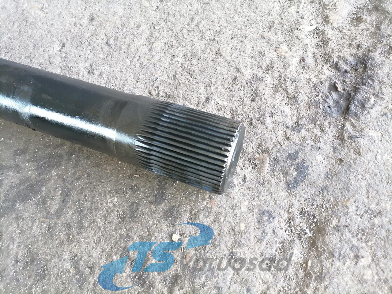 Volvo Drive shaft 20836838 - Eixo cardan de Caminhão: foto 3 Volvo Drive shaft 20836838 - Eixo cardan de Caminhão: foto 3