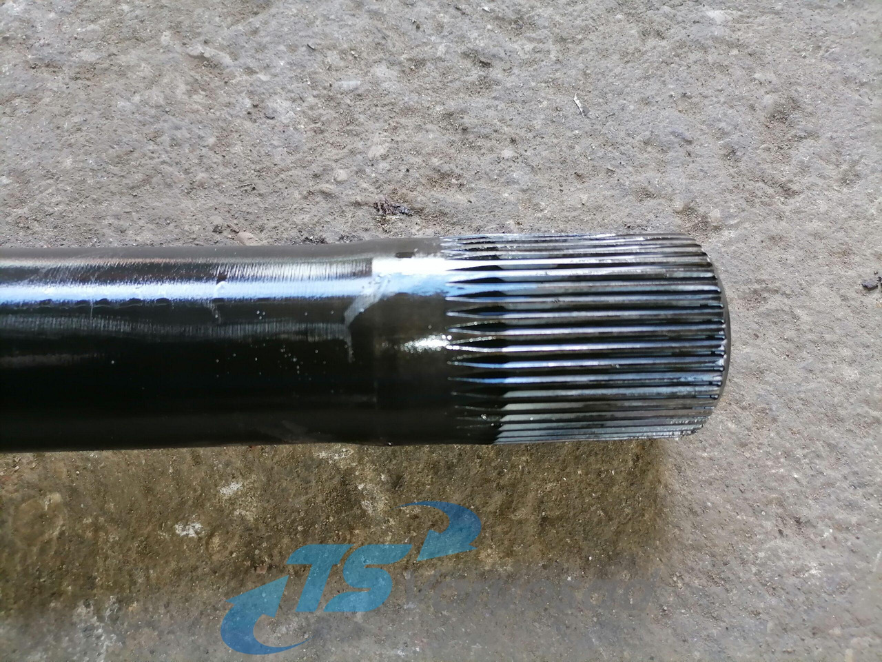 Volvo Drive shaft 20836838 - Eixo cardan de Caminhão: foto 2 Volvo Drive shaft 20836838 - Eixo cardan de Caminhão: foto 2
