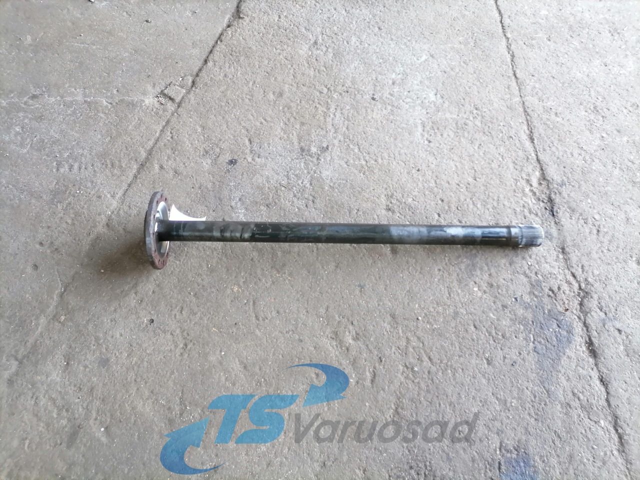 Volvo Drive shaft 20836838 - Eixo cardan de Caminhão: foto 1 Volvo Drive shaft 20836838 - Eixo cardan de Caminhão: foto 1