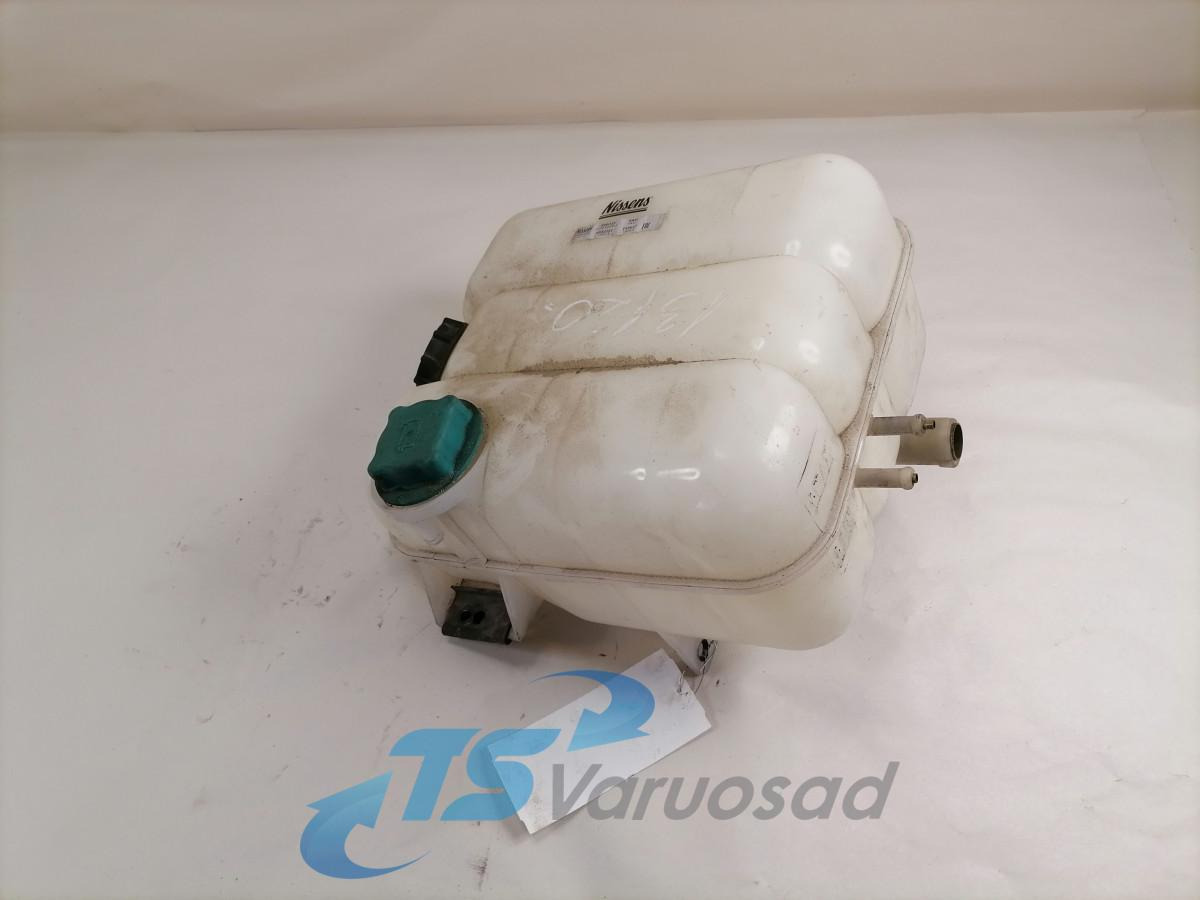 Volvo Expansion tank 996023 - Peça universal de Caminhão: foto 3 Volvo Expansion tank 996023 - Peça universal de Caminhão: foto 3