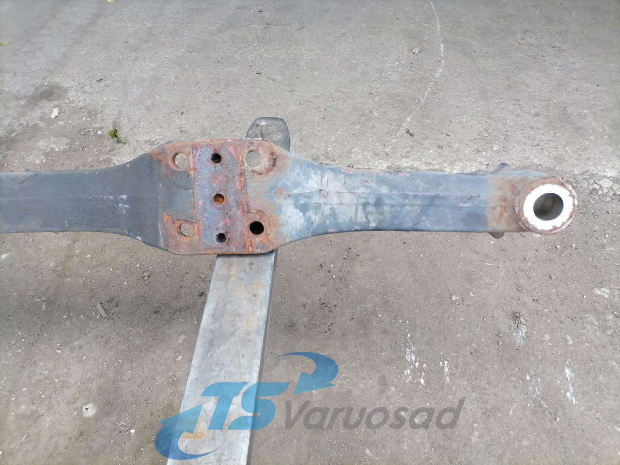 Volvo First axel housing 1026882 - Eixo dianteiro de Caminhão: foto 4 Volvo First axel housing 1026882 - Eixo dianteiro de Caminhão: foto 4