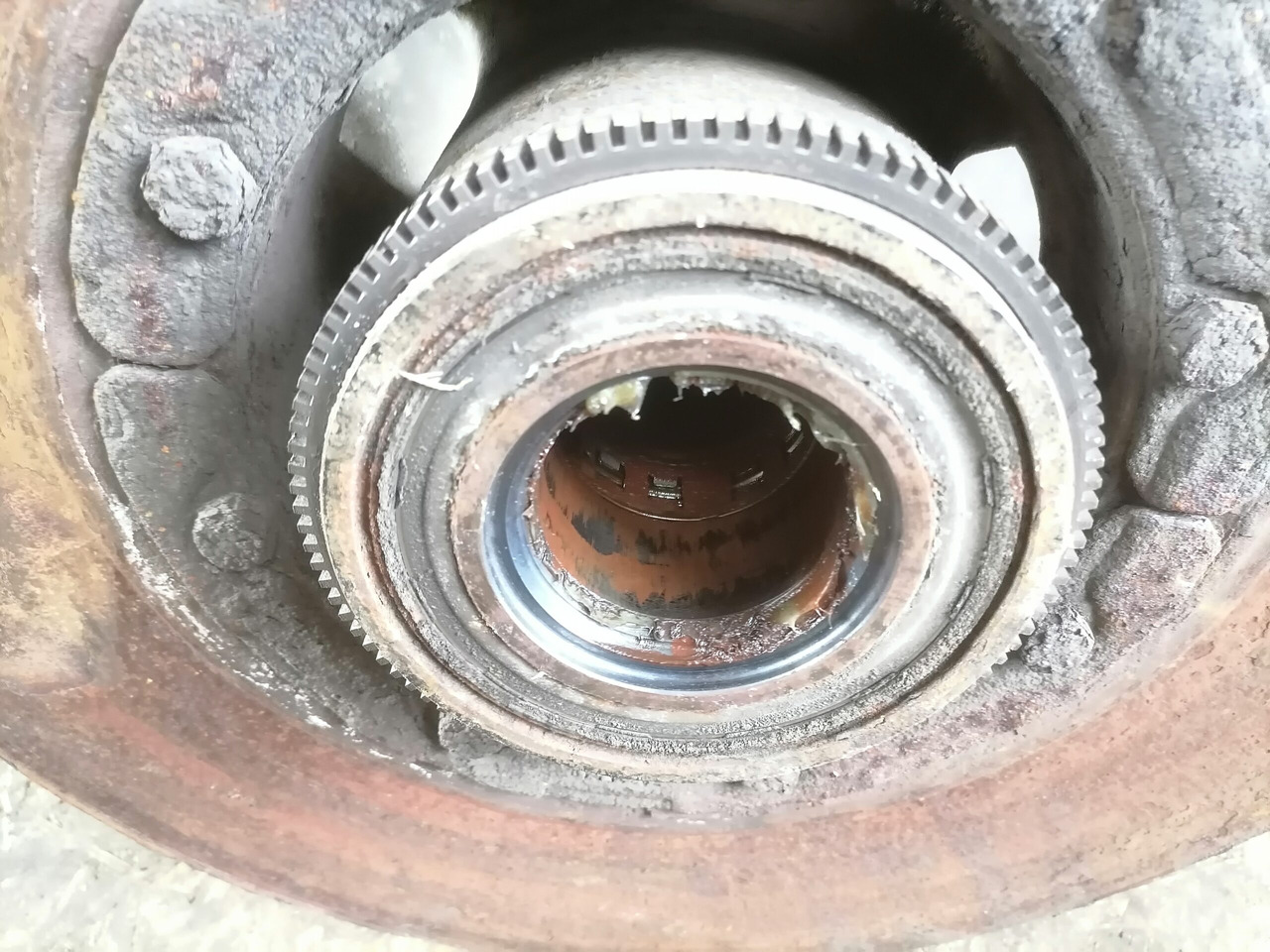 Volvo First wheel hub 21022433 - Cubo de roda de Caminhão: foto 3 Volvo First wheel hub 21022433 - Cubo de roda de Caminhão: foto 3