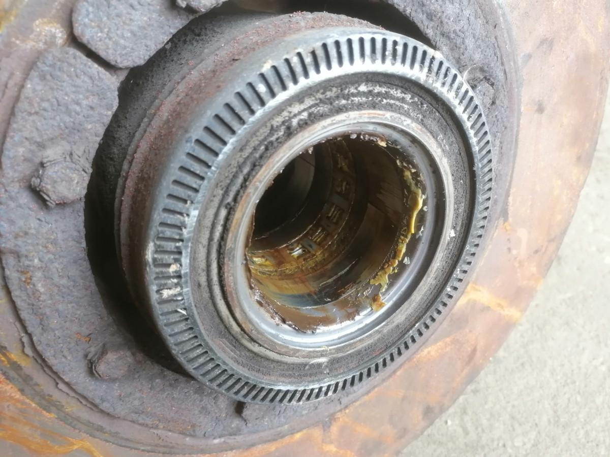 Volvo First wheel hub 21102564 - Cubo de roda de Caminhão: foto 4 Volvo First wheel hub 21102564 - Cubo de roda de Caminhão: foto 4