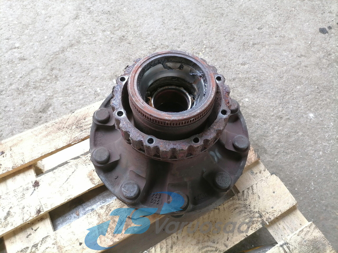Volvo First wheel hub 21116569 - Cubo de roda de Caminhão: foto 2 Volvo First wheel hub 21116569 - Cubo de roda de Caminhão: foto 2