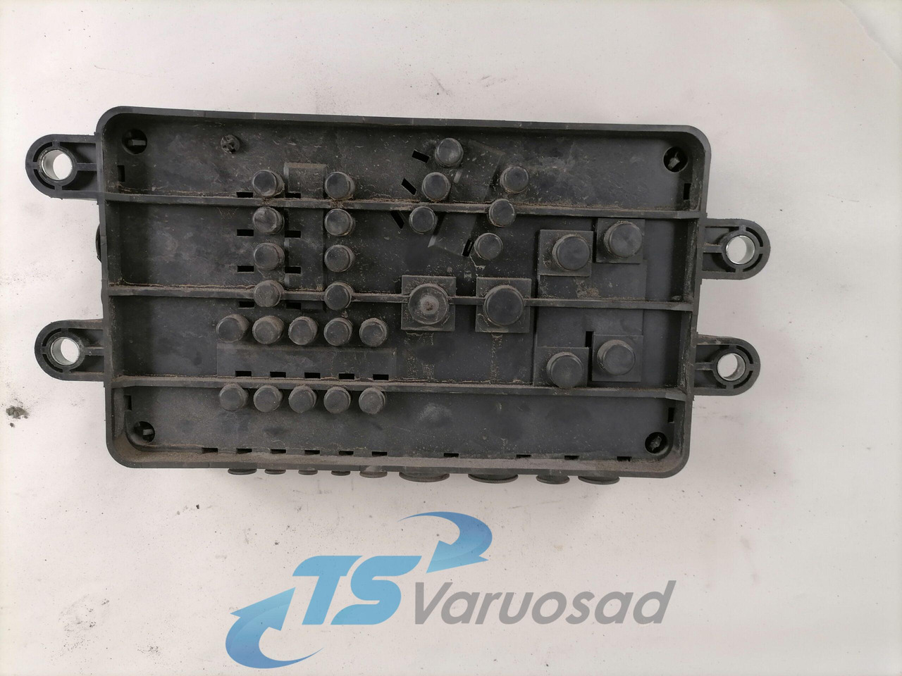 Volvo Fuse box 21717590 - Fusível de Caminhão: foto 3 Volvo Fuse box 21717590 - Fusível de Caminhão: foto 3